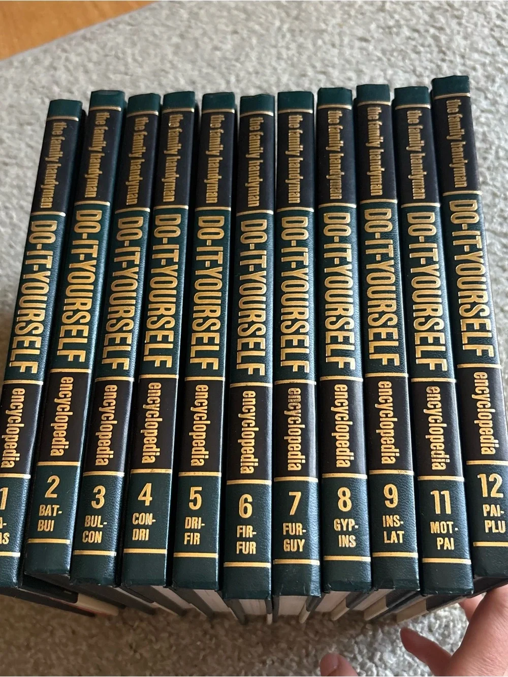 Vintage Do-It-Yourself Encyclopedia Set - Dark Green Gold 1-12 Hardcover Vintage